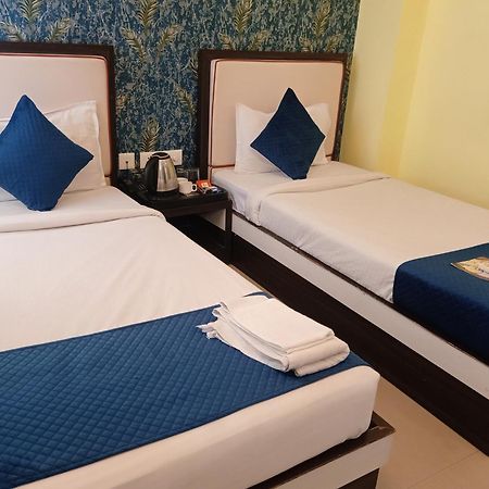 Hotel Janki International Sigra 2 Km From Kashi Vishwanath Temple Varanasi Exterior foto